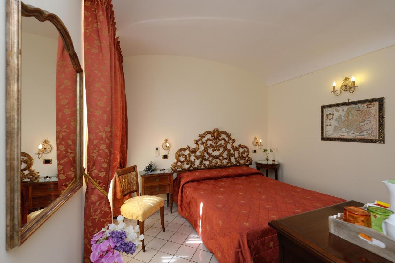 Amalfi Old Square Room & Apartments 外观 照片