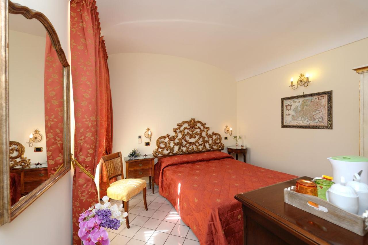 Amalfi Old Square Room & Apartments 外观 照片