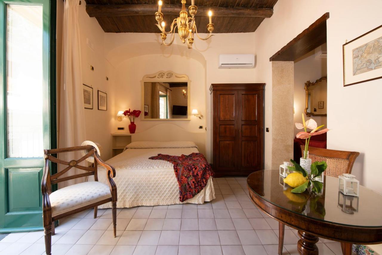 Amalfi Old Square Room & Apartments 外观 照片